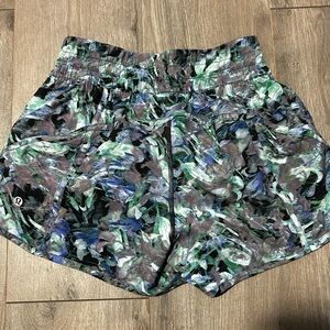(6) Lululemon Track That Mid-Rise Lined Short